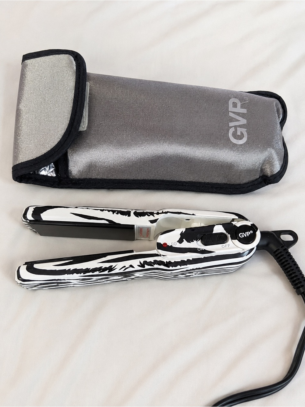 GVP Professional Ceramic Flat Iron Zebra Print with Heat Resistant Travel Pouch